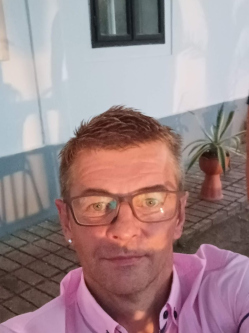 János, 45 éves társkereső férfi, Dabas
