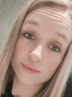 Eszter, 29 �ves t�rskeres� n�, Veszpr�m