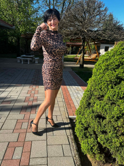 Aranka, 62 �ves t�rskeres� n�, L�tav�rtes