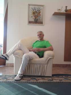 Zoli, 72 �ves t�rskeres� f�rfi, J�szber�ny