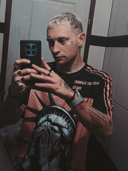 Zsolt, 29 �ves t�rskeres� f�rfi, Szigetszentmikl�s