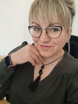 Zsuzsi, 41 �ves t�rskeres� n�, Kecskem�t