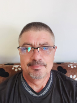 Péter, 48 éves társkereső férfi, Tab