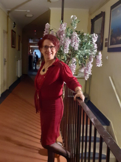 Ilona, 65 �ves t�rskeres� n�, Esztergom