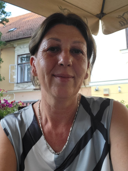 T�nde, 51 �ves t�rskeres� n�, K�szeg