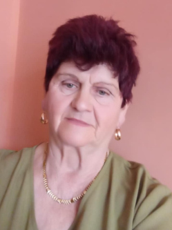 Marika, 70 �ves t�rskeres� n�, Szeged