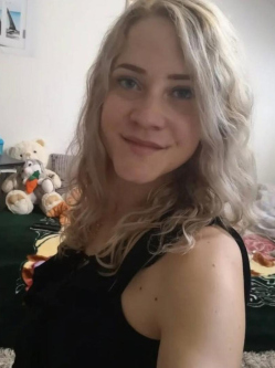 Ida, 33 �ves t�rskeres� n�, Eger