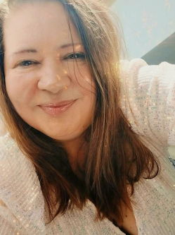 Zsuzsi, 58 �ves t�rskeres� n�, B�k�scsaba