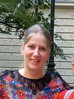 Zsuzsa, 57 �ves t�rskeres� n�, Solym�r
