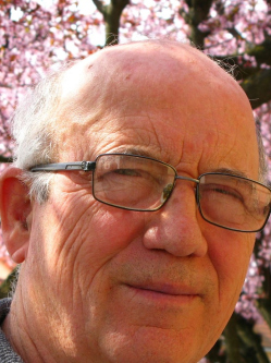 Lajos, 78 �ves t�rskeres� f�rfi, Sikl�s