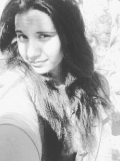 Klau, 29 �ves t�rskeres� n�, Aggtelek