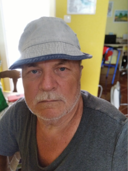 Zolt�n, 71 �ves t�rskeres� f�rfi, Kecskem�t