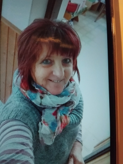 Mari, 59 �ves t�rskeres� n�, Balatonakali