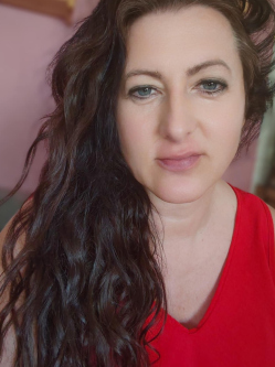 Viki, 49 �ves t�rskeres� n�, Debrecen