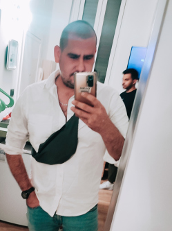 D�vid, 28 �ves t�rskeres� f�rfi, Tiszavasv�ri