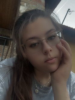 Daniella, 32 �ves t�rskeres� n�, Szigethalom