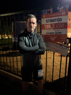 Jani, 37 �ves t�rskeres� f�rfi, Budapest