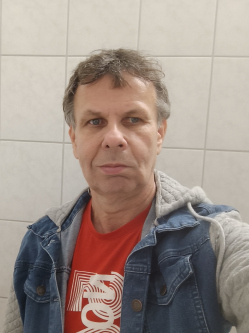 Ferenc, 58 �ves t�rskeres� f�rfi, Bugyi