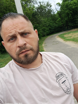 Attila, 30 �ves t�rskeres� f�rfi, Dombr�d