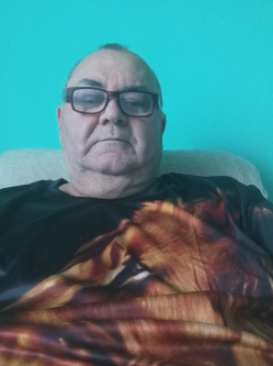 Csabi, 60 �ves t�rskeres� f�rfi, Ny�rvasv�ri