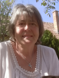 Orsi, 52 �ves t�rskeres� n�, Pilis