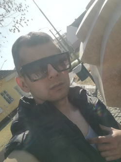 Jozsi, 28 �ves kiskunf�legyh�zi t�rskeres� f�rfi