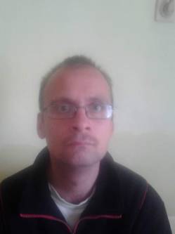 Pisti, 42 �ves t�rskeres� f�rfi, S�sd