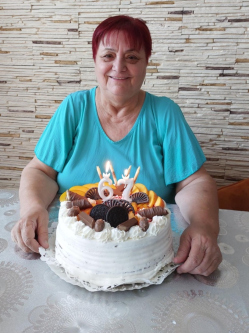 Zsuzsa, 67 �ves t�rskeres� n�, Paks