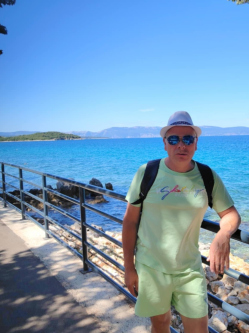Zsolt, 53 �ves t�rskeres� f�rfi, Apc
