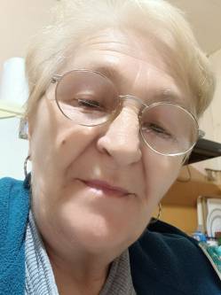 Eszter, 66 �ves t�rskeres� n�, Szerbia egy�b