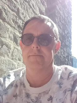 Norbert, 54 �ves t�rskeres� f�rfi, B�k�scsaba
