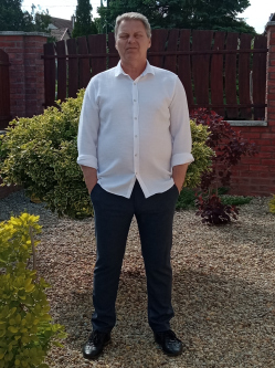 Ferenc, 61 �ves t�rskeres� f�rfi, Budapest