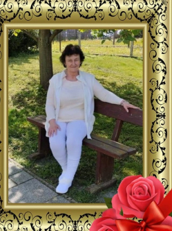 Gabriella, 65 �ves t�rskeres� n�, Tar