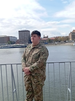 Lali, 19 éves társkereső férfi, Püspökladány