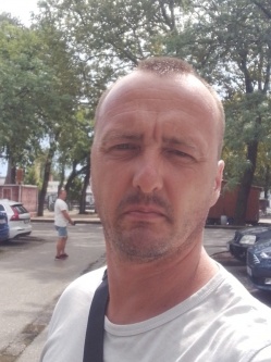J�zsi, 48 �ves t�rskeres� f�rfi, Balatonf�ldv�r