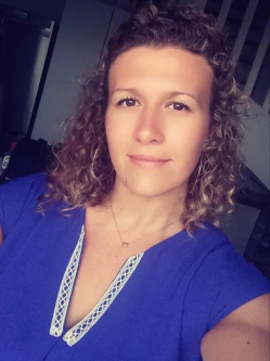 Bogl�rka, 21 �ves t�rskeres� n�, Miskolc