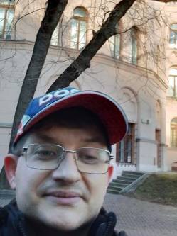 Tam�s, 42 �ves t�rskeres� f�rfi, Budapest