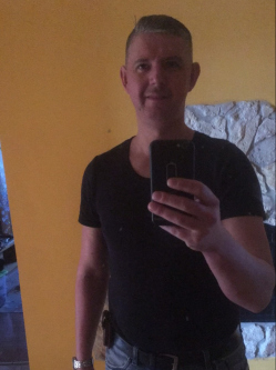 Ferenc, 46 �ves t�rskeres� f�rfi, J�szber�ny