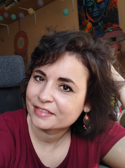 Kriszta, 42 �ves t�rskeres� n�, Dunakeszi