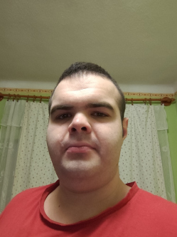 Lali, 27 �ves t�rskeres� f�rfi, Heves