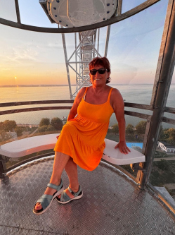 Izus, 67 �ves t�rskeres� n�, Balatonf�red