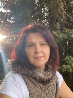 Erika, 54 �ves t�rskeres� n�, Veszpr�m