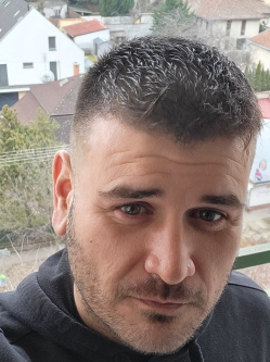 Zsolti, 41 �ves t�rskeres� f�rfi, Szolnok