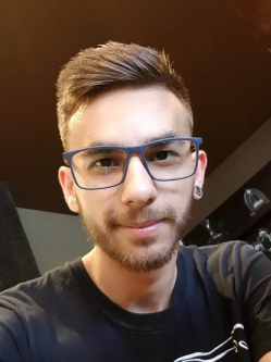 Zsolt, 30 �ves t�rskeres� f�rfi, Bajororsz�g