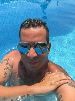 G�bor, 43 �ves egri t�rskeres� f�rfi