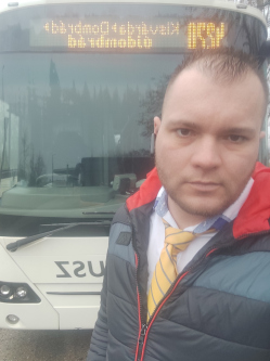 Csaba, 34 �ves t�rskeres� f�rfi, G�g�ny