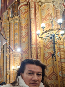 M�ria, 61 �ves t�rskeres� n�, Budapest