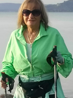 Kl�ra, 68 �ves t�rskeres� n�, Balatonf�red