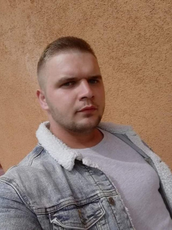 G�bor, 28 �ves t�rskeres� f�rfi, T�r�kszentmikl�s
