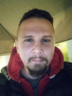 Roland, 37 �ves t�rskeres� f�rfi, Letenye